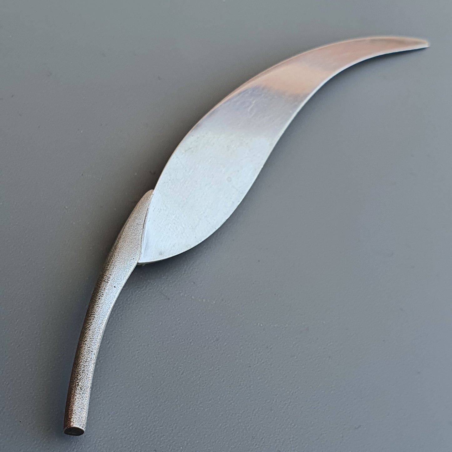 Minimalist 1990s Sterling Silver Leaf Brooch by Finnish Kaunis Koru 1997