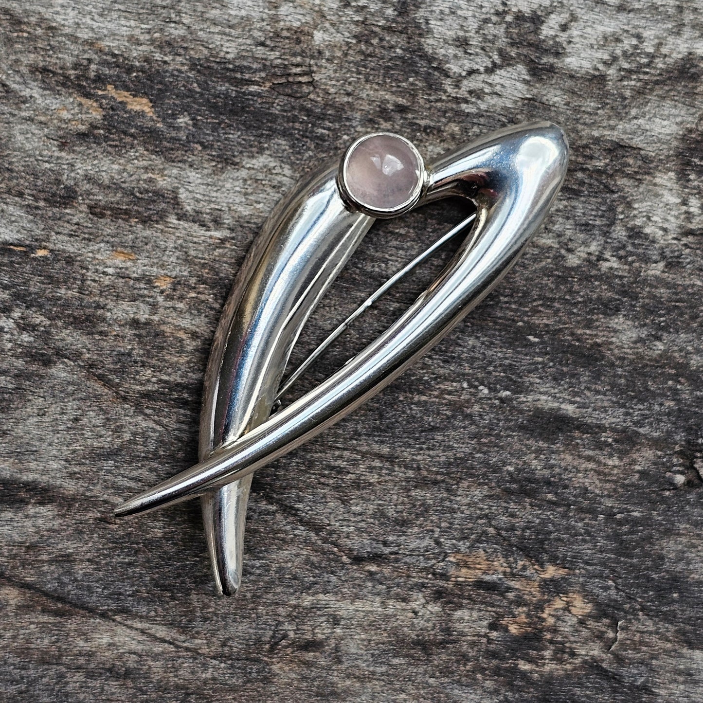 1960s Modernist Finnish Silver Brooch with Rose Quartz – Kultaseppä Salovaara