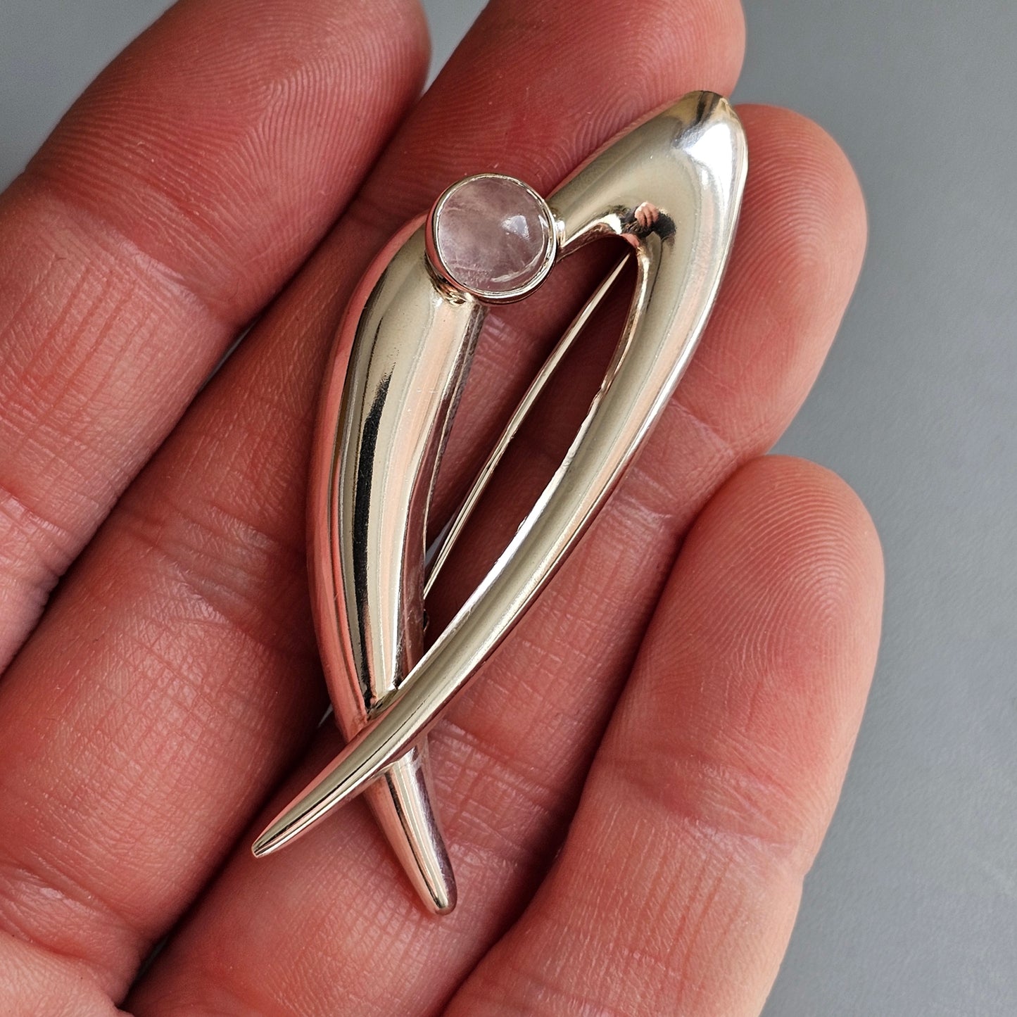 1960s Modernist Finnish Silver Brooch with Rose Quartz – Kultaseppä Salovaara