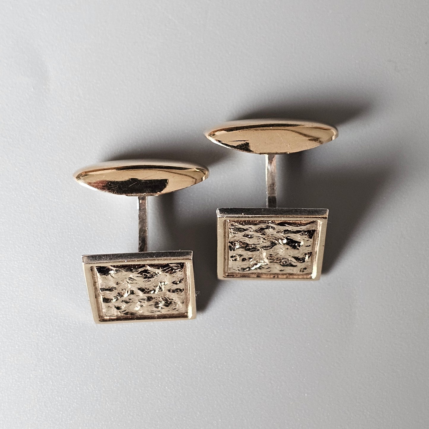Vintage Finnish Brutalist Goldwashed Square Silver Cufflinks by Martti Viikinniemi 1965