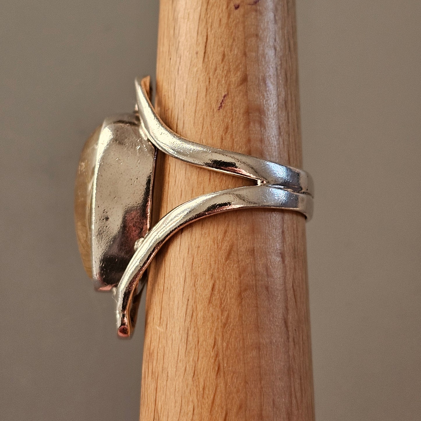 Chunky Vintage Sterling Silver & Golden Rutilated Quartz Ring