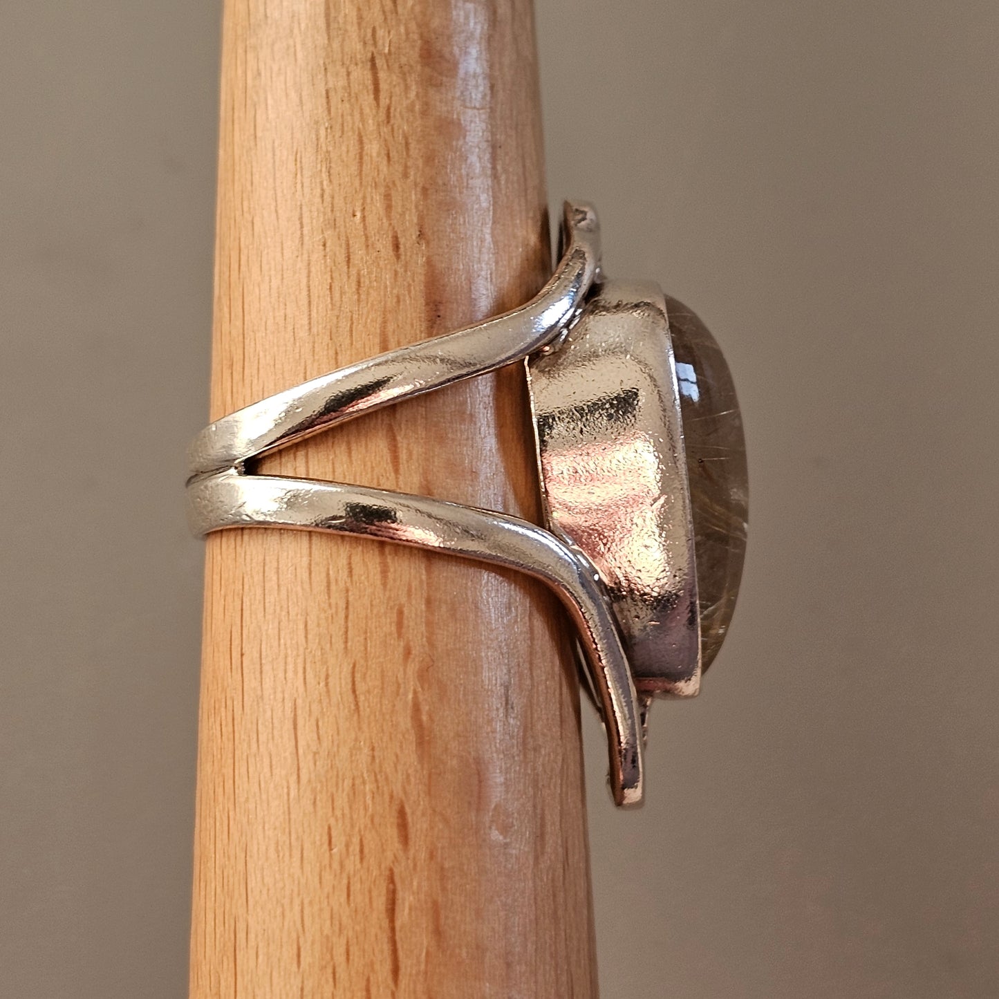 Chunky Vintage Sterling Silver & Golden Rutilated Quartz Ring