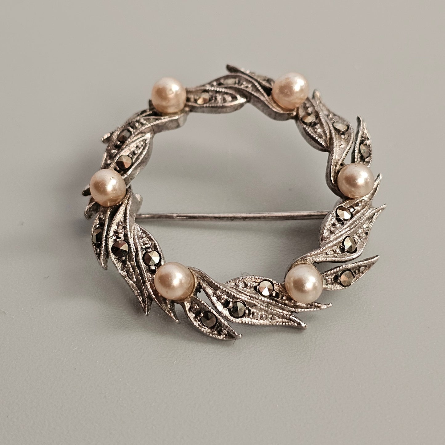 Vintage Art Deco 835 Silver, Marcasite & Faux Pearl Wreath Brooch