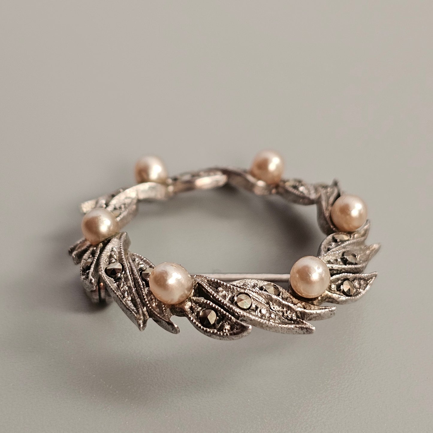 Vintage Art Deco 835 Silver, Marcasite & Faux Pearl Wreath Brooch