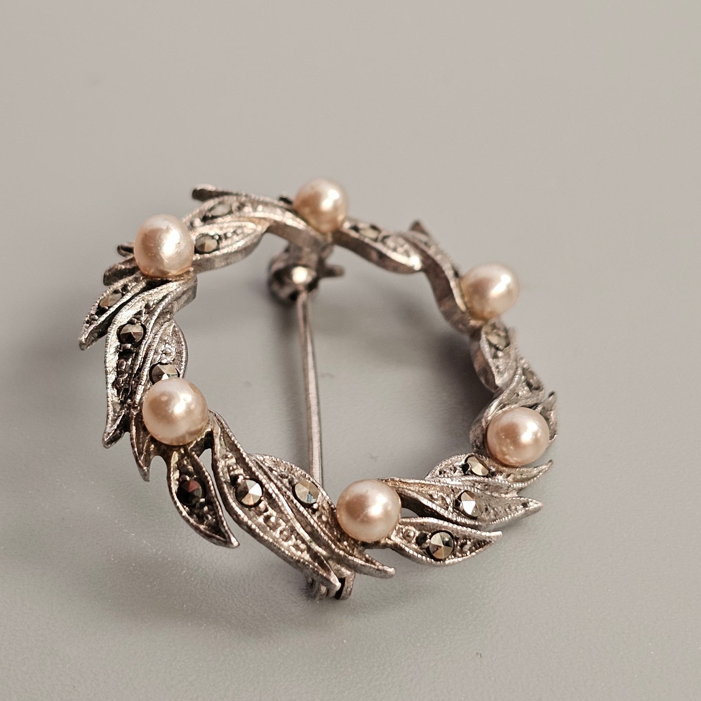 Vintage Art Deco 835 Silver, Marcasite & Faux Pearl Wreath Brooch