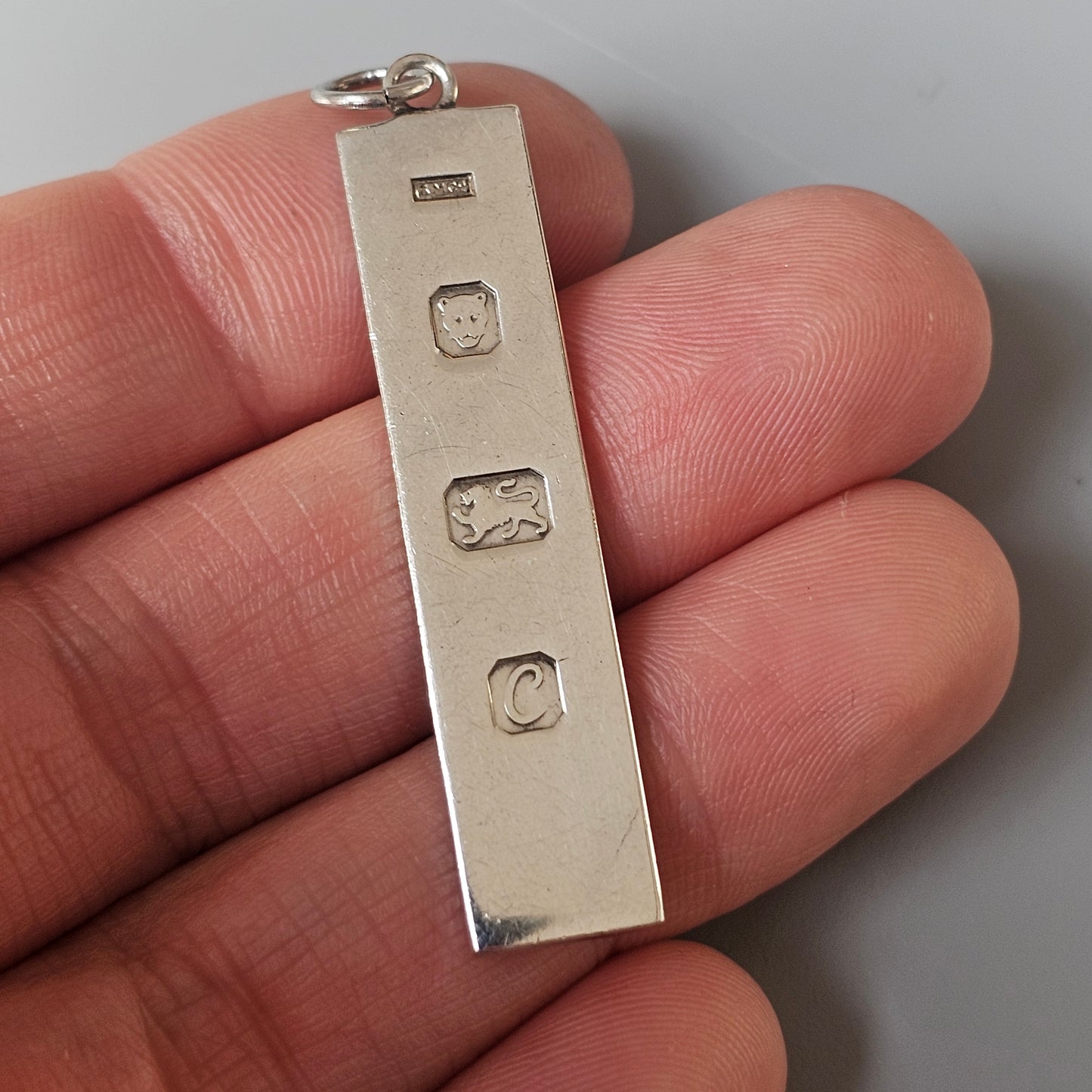 Hallmarked Vintage 1970s Sterling Silver Ingot Style Necklace Pendant 1977 - Silver Jubilee of Elizabeth II