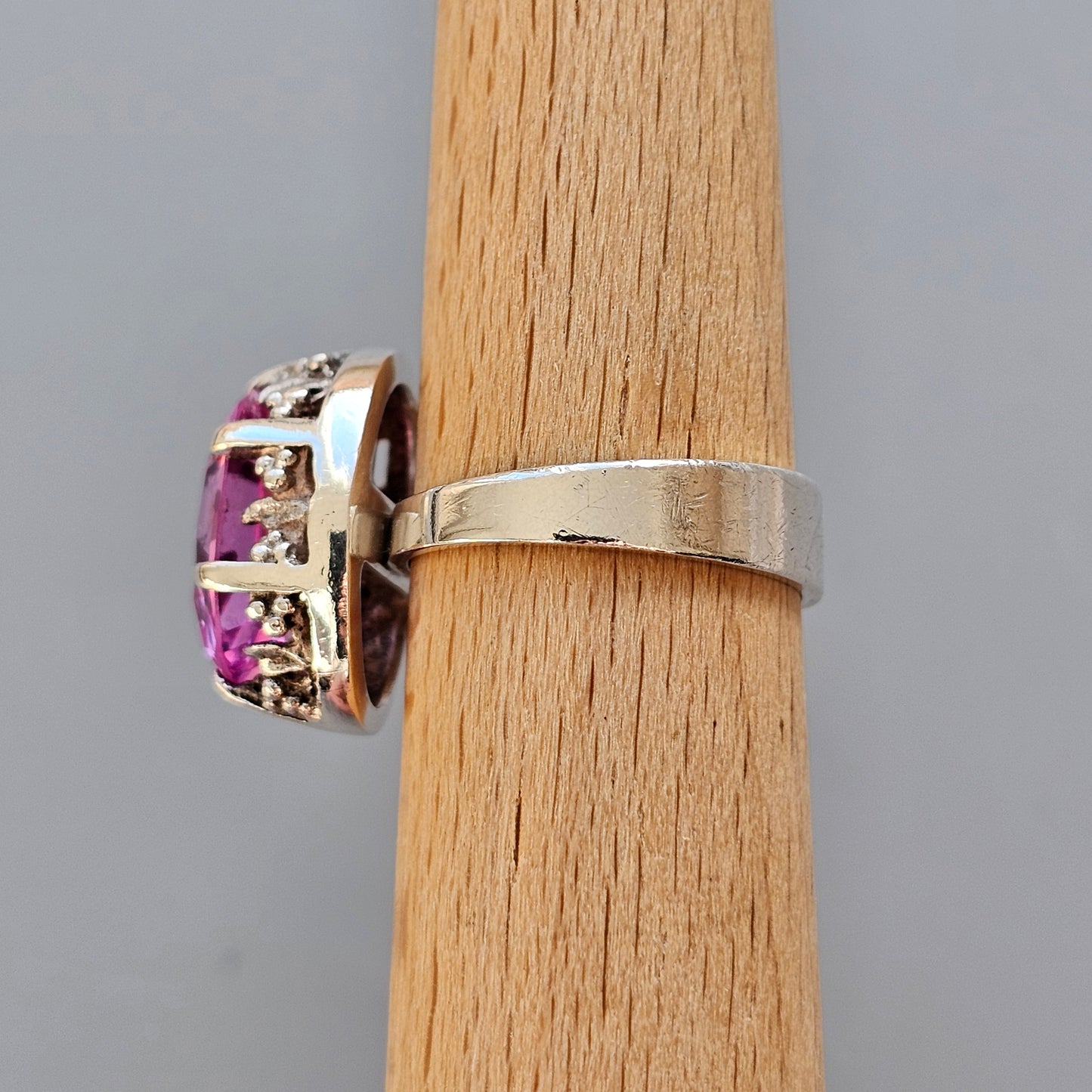 Vintage Finnish Modernist Brutalist Silver & Lab Created Pink Sapphire Ring By Martti Viikinniemi 1968
