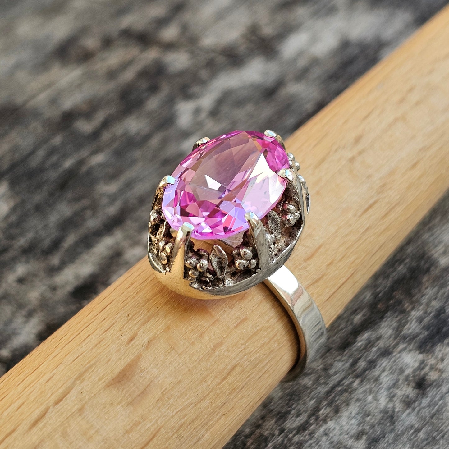 Vintage Finnish Modernist Brutalist Silver & Lab Created Pink Sapphire Ring By Martti Viikinniemi 1968