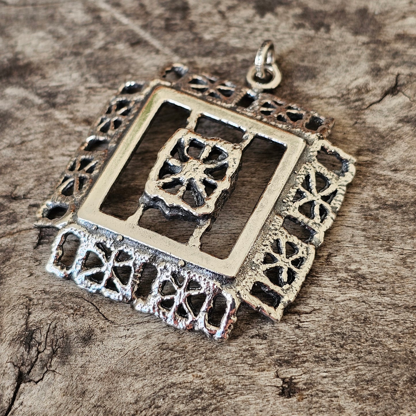 1970s Square Silver Lace Pitsi Design Necklace Pendant by Pentti Sarpaneva 1970