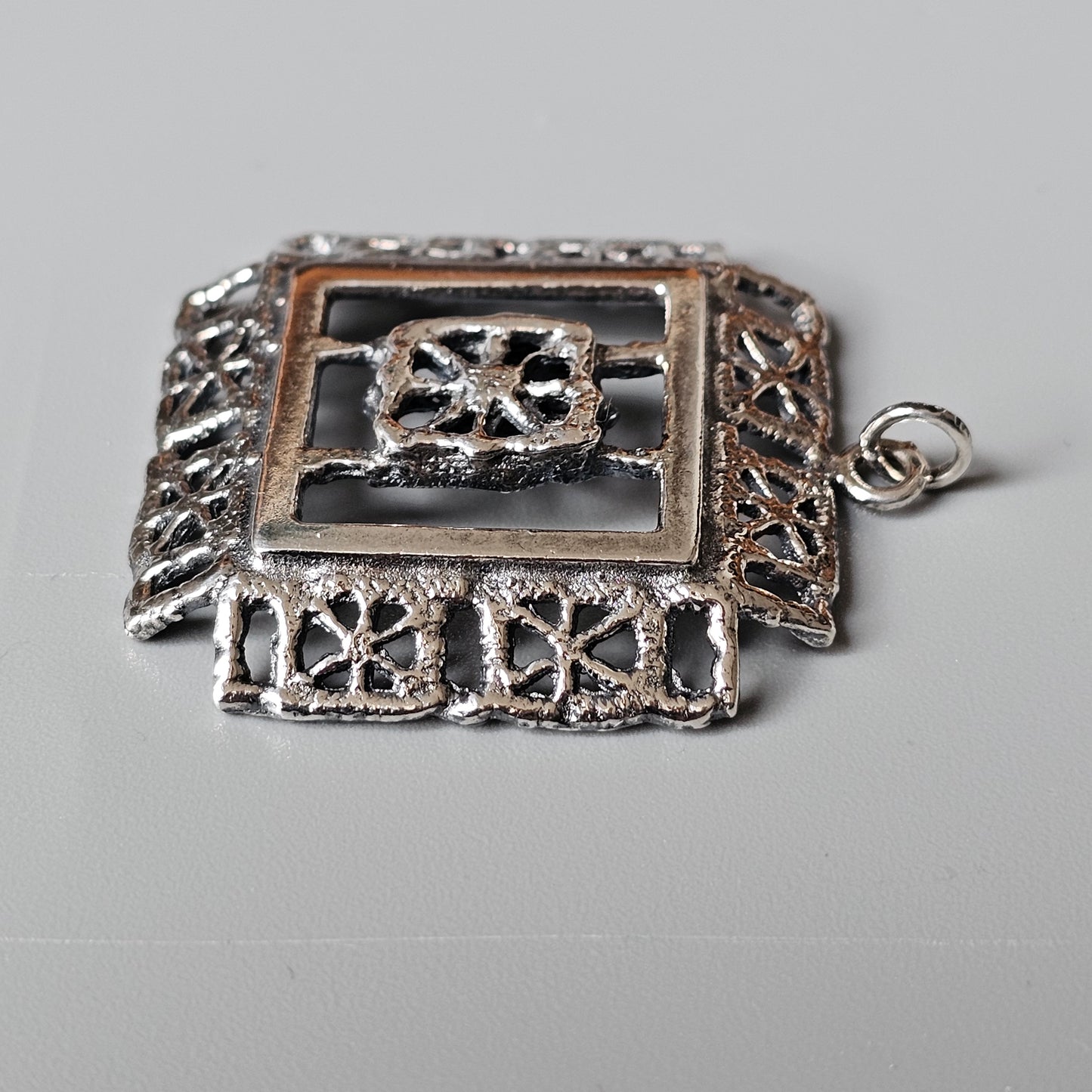 1970s Square Silver Lace Pitsi Design Necklace Pendant by Pentti Sarpaneva 1970