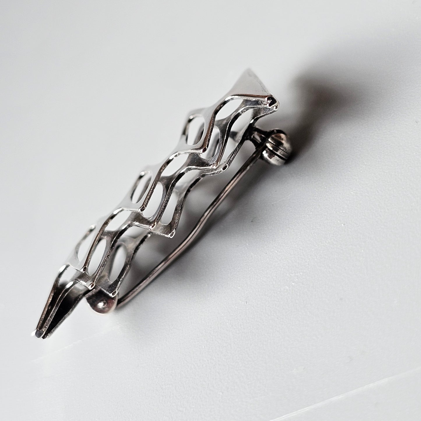 1970s Finnish Modernist Silver Zigzag Brooch by Kultaseppa Salovaara 1970
