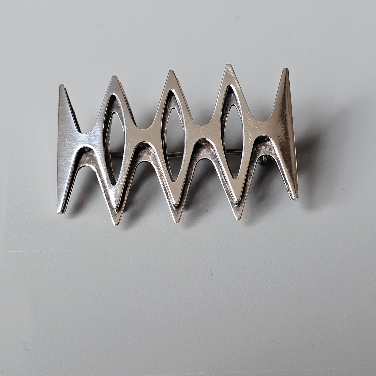1970s Finnish Modernist Silver Zigzag Brooch by Kultaseppa Salovaara 1970