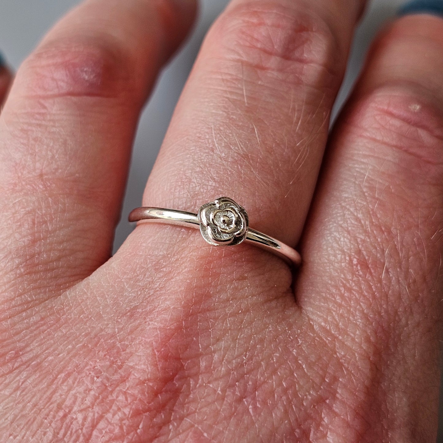 Hans Henrik Nygaard Danish 925 Sterling Silver Stacking Ring HHN Flower