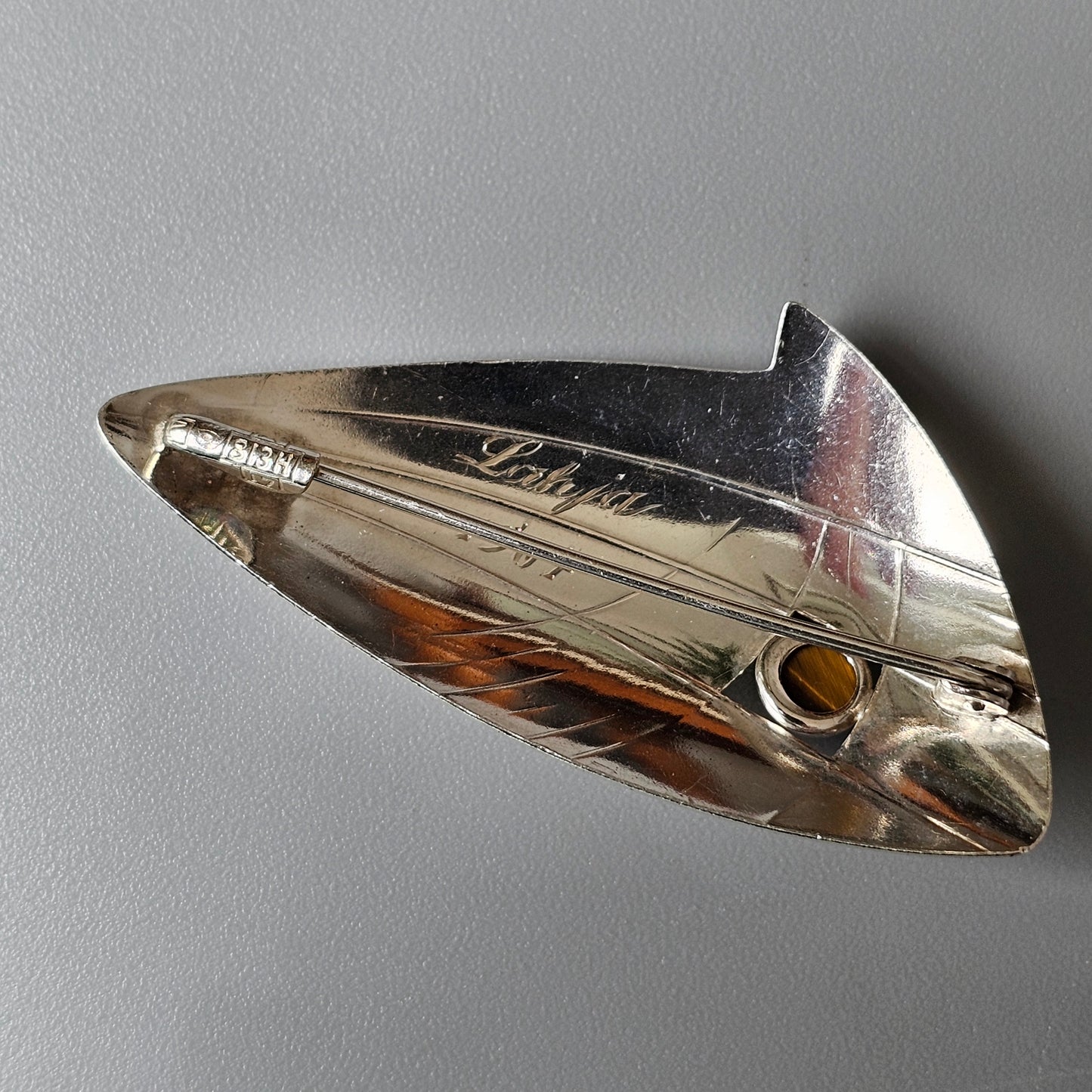 Finnish 1960s Modernist Silver & Tigers Eye Brooch by Kupittaan Kulta Hallmarked 1962