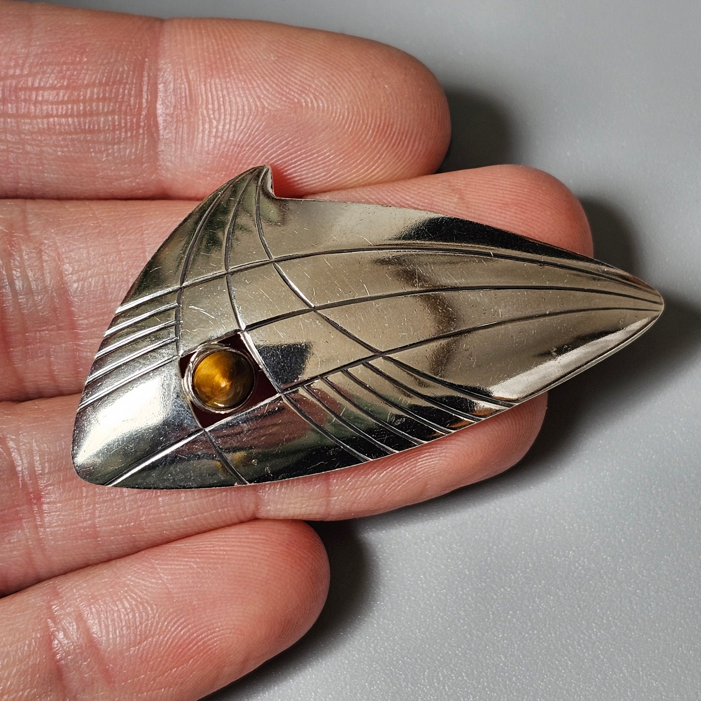 Finnish 1960s Modernist Silver & Tigers Eye Brooch by Kupittaan Kulta Hallmarked 1962