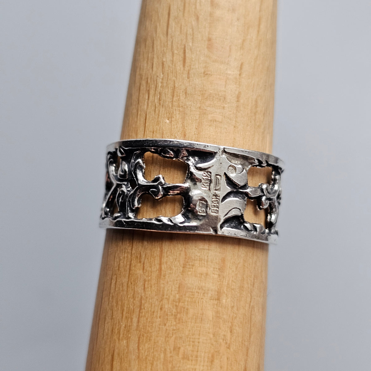 Vintage 1970s Finnish Silver Openwork Ring with Rose Bud and Leaf Motif - 1971