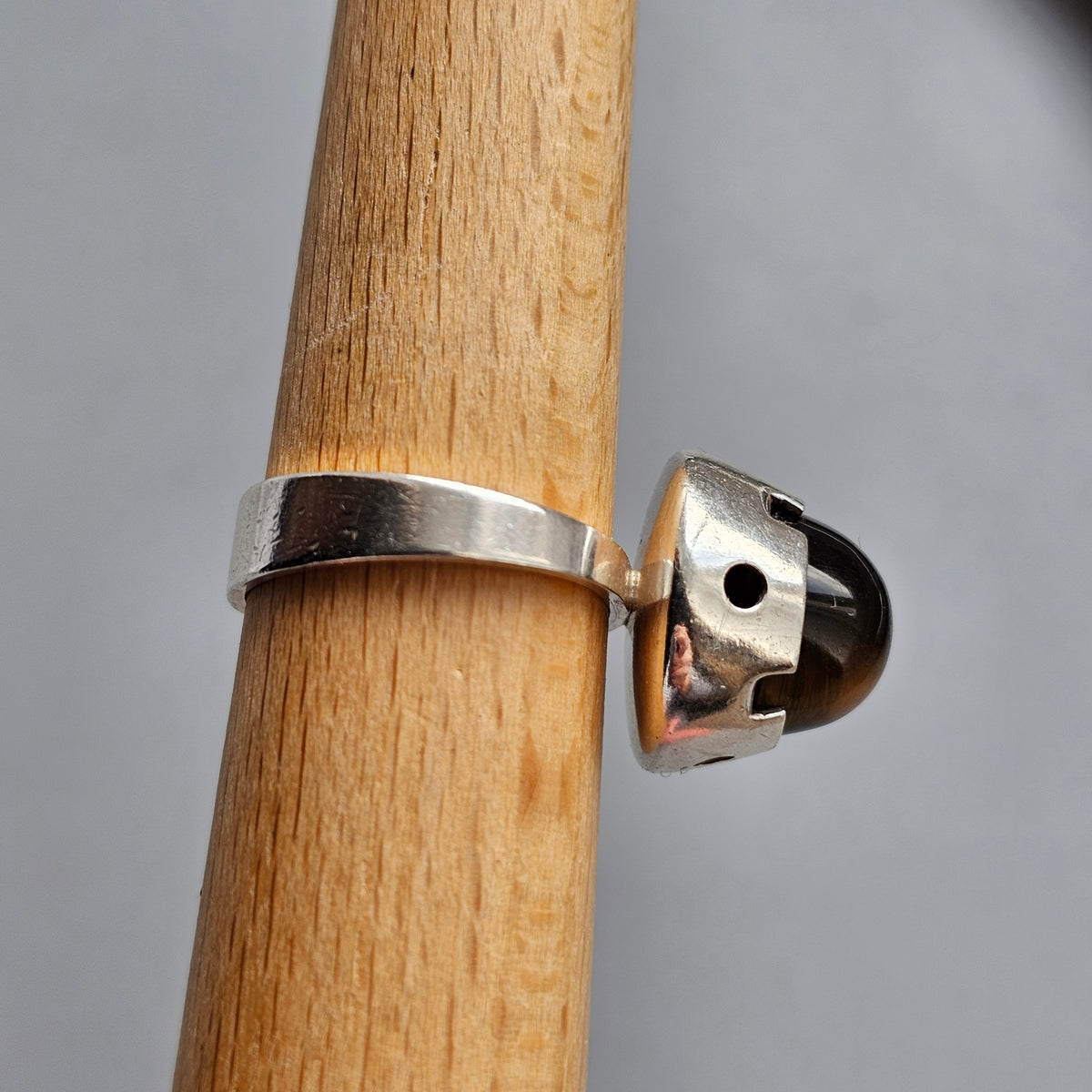 1960s Finnish Modernist Silver & Tigers Eye Ring — Martti Viikinniemi - UK Ring Size Q - US Ring Size 8 - 1967