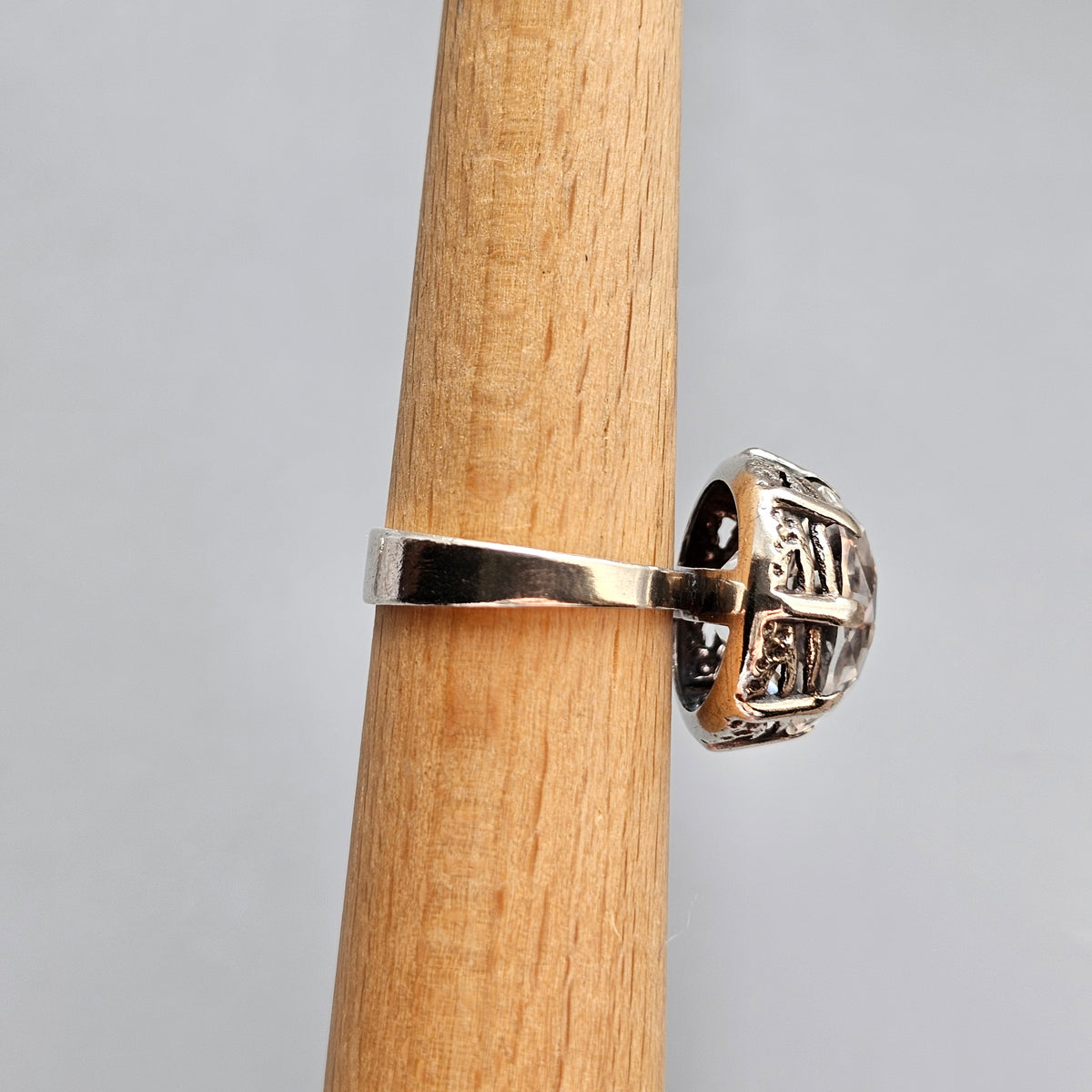 1970s Finnish Modernist Brutalist Silver Ring with Rock Crystal — Martti Viikinniemi - UK Ring Size Q 1/2 - US Ring Size 8.5 - 1970