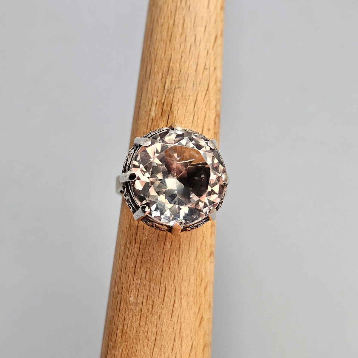 1970s Finnish Modernist Brutalist Silver Ring with Rock Crystal — Martti Viikinniemi - UK Ring Size Q 1/2 - US Ring Size 8.5 - 1970