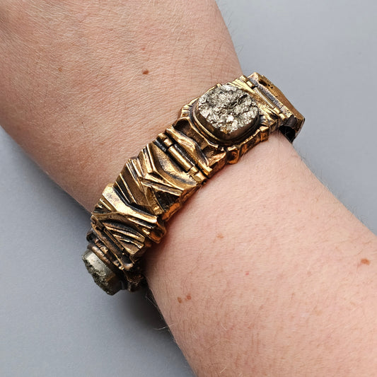 Vintage 1970s Modernist Brutalist Pentti Sarpaneva Bronze ‘Kelo’ Bracelet with Pyrite Stone