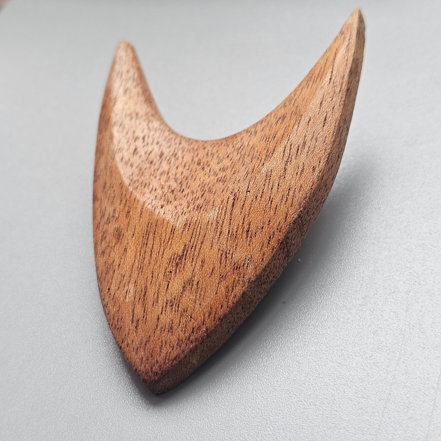 Vintage Mid Century Modern Wooden Brooch – Modernist Scandinavian Design