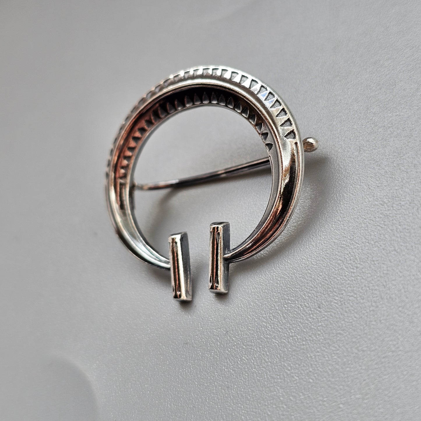 Vintage 1960s Finnish Kalevala Koru Sterling Silver Middle Ages style Brooch 1965