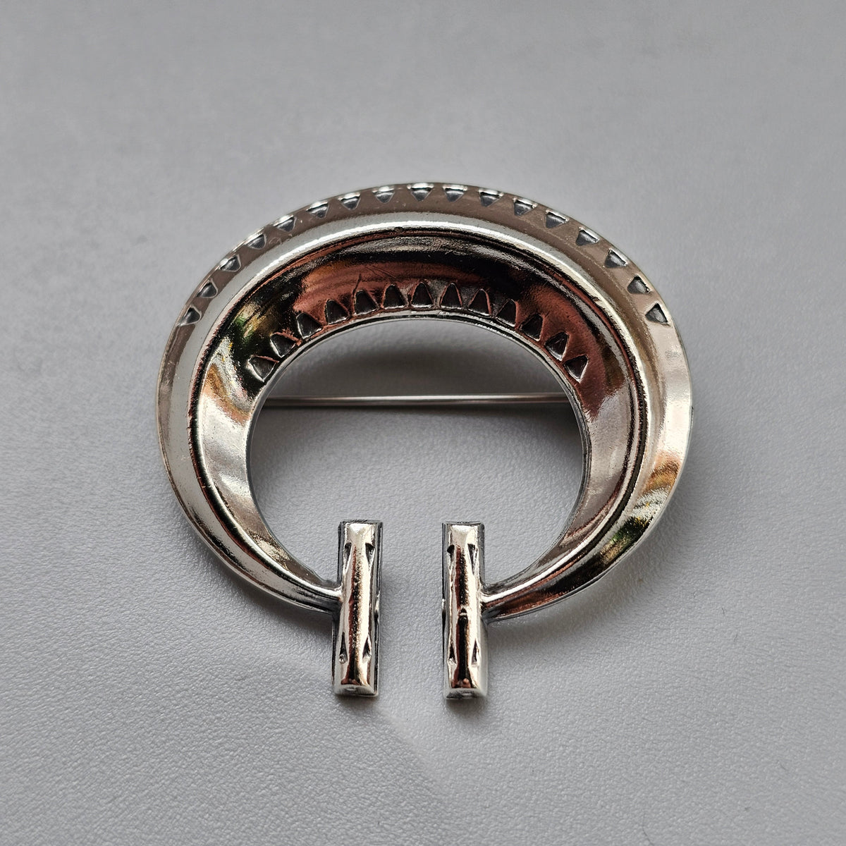 Vintage 1980s Finnish Kalevala Koru Sterling Silver Middle Ages style Brooch 1983