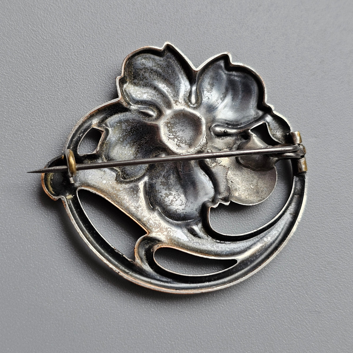 Vintage Nordic Art Nouveau to Art Deco Silver Plated Flower Brooch