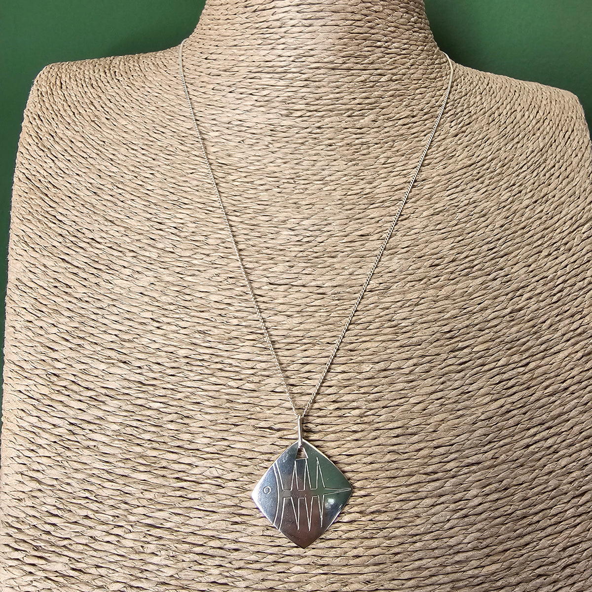 Vintage 1960s Kupittaan Kulta Silver Modernist Fish Necklace Pendant 1960
