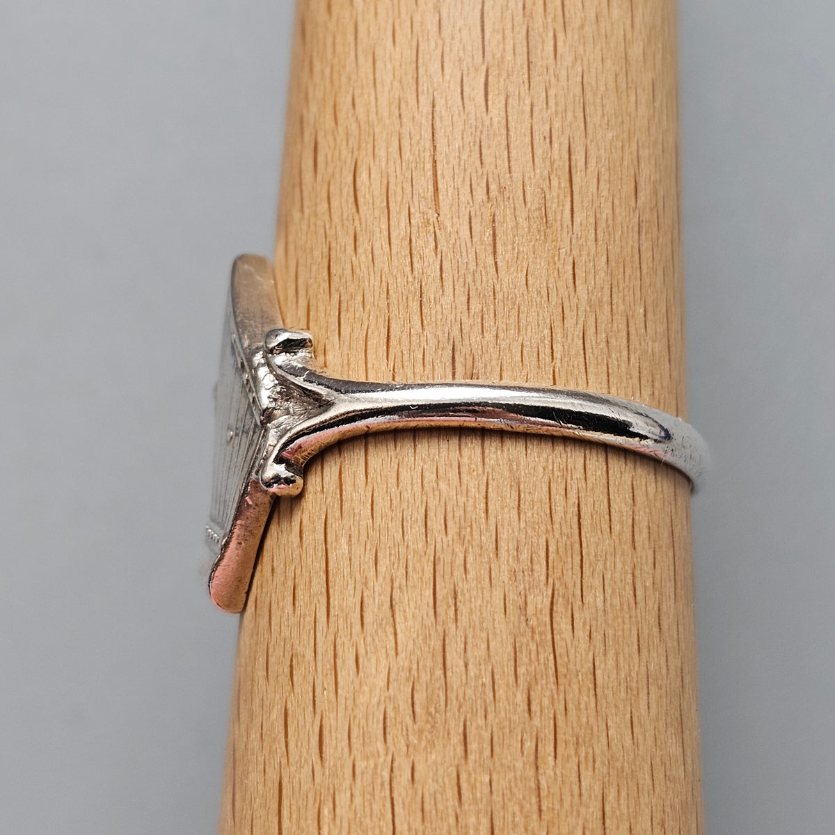 Vintage 1950s Art Deco Style Finnish Silver Kantele Harp Ring