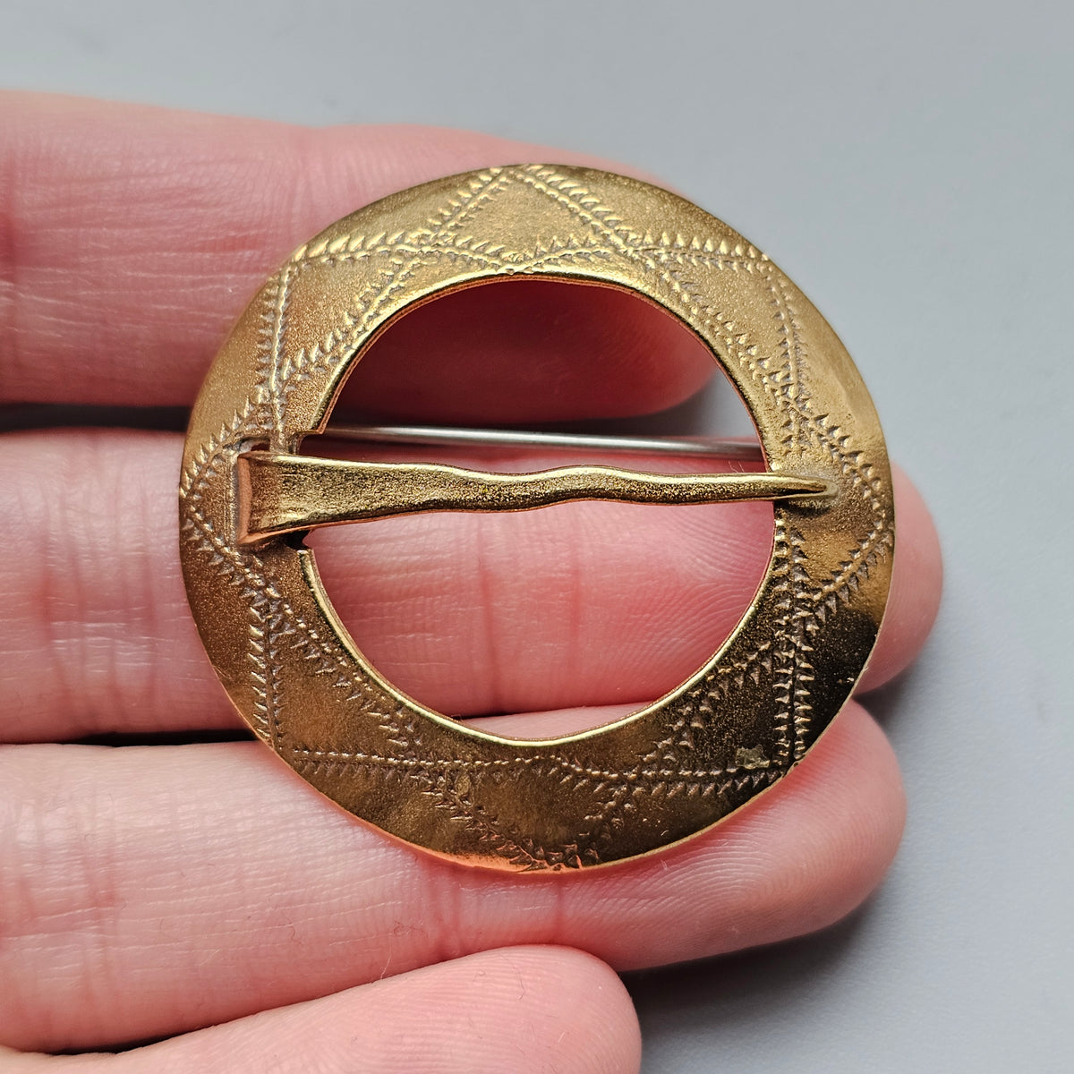 Vintage Kalevala Koru Ilomantsin Solki Bronze Folk Brooch