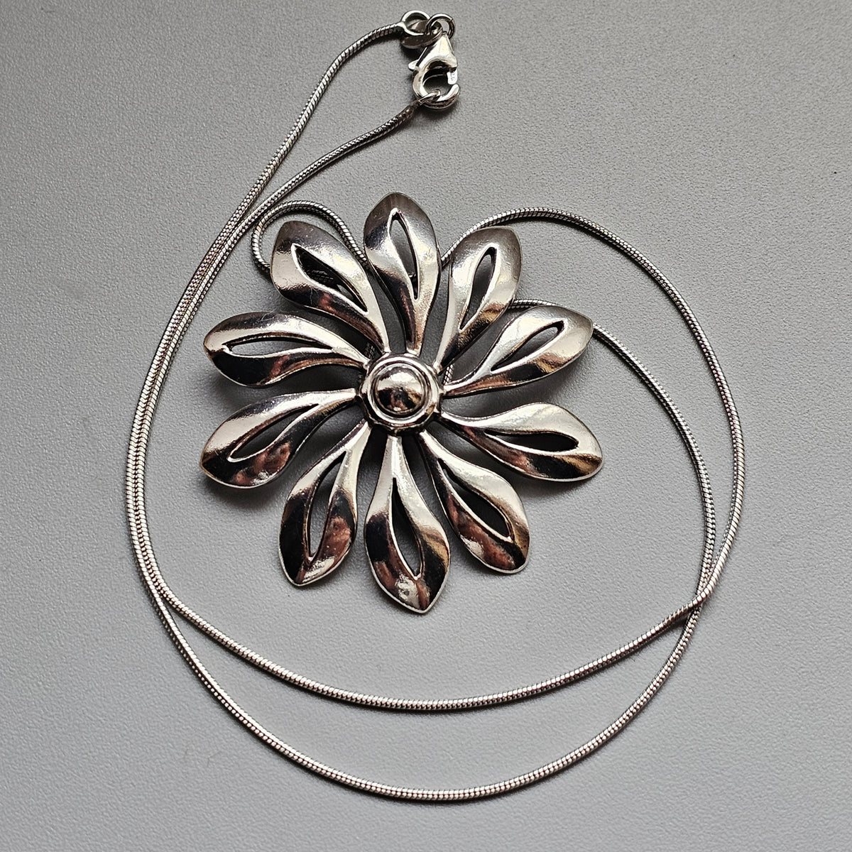 Vintage 1980s Richard Aaboe Danish Sterling Silver Flower Pendant