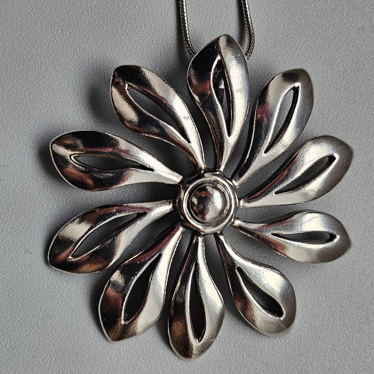 Vintage 1980s Richard Aaboe Danish Sterling Silver Flower Pendant