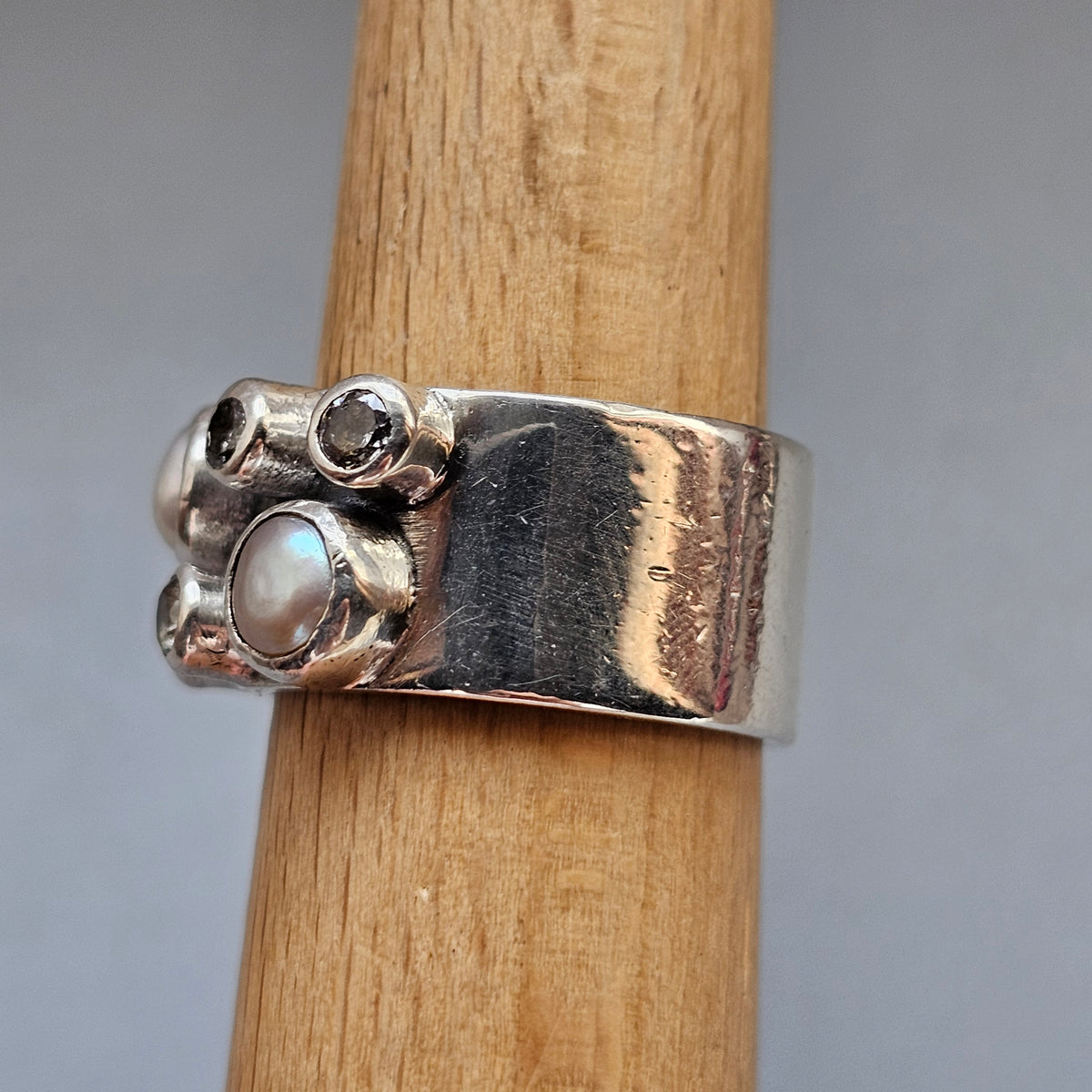Contemporary Moment 23 Swedish Design Sterling Silver Pearl Ring