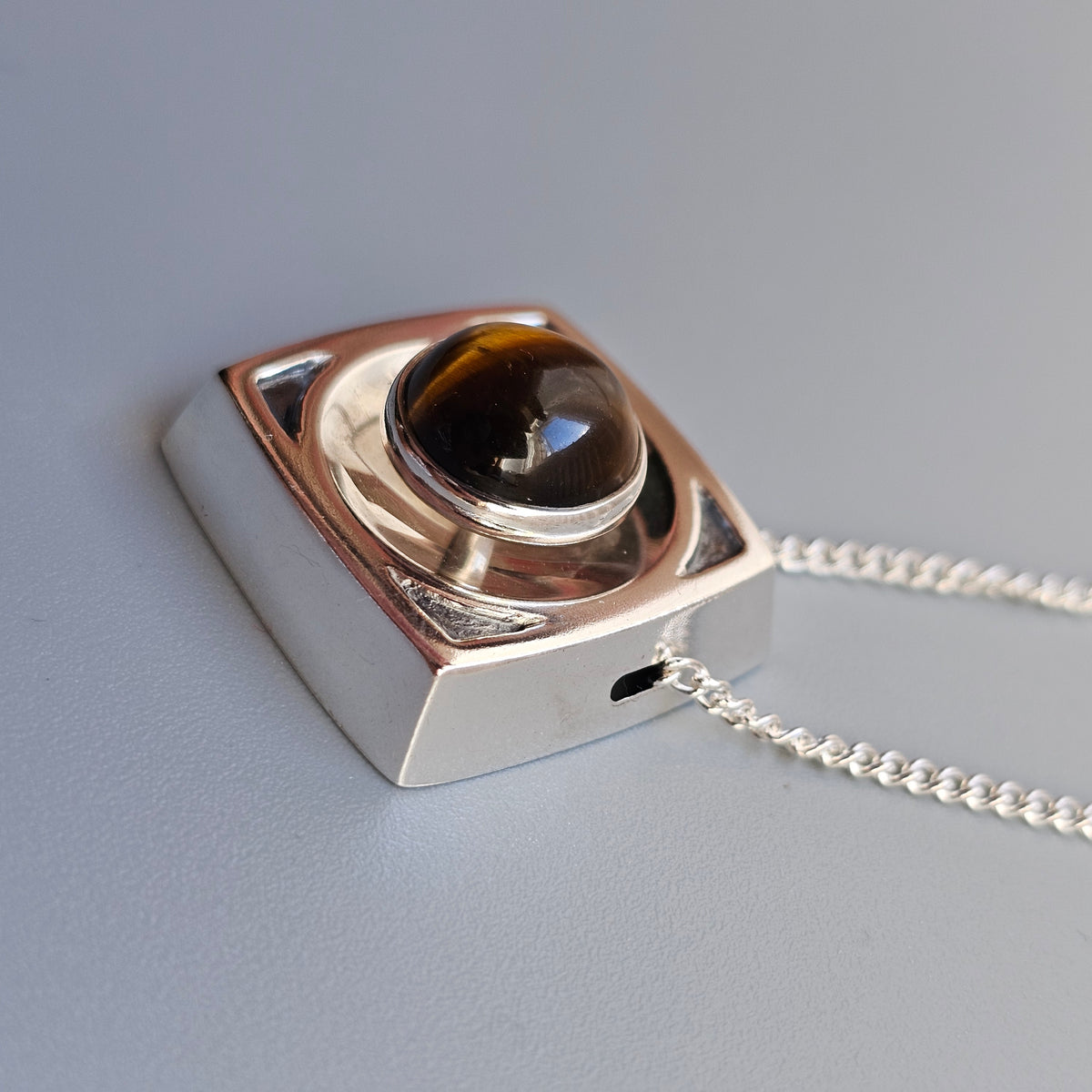 Vintage 1960s 1970s Martti Viikinniemi Finnish Silver Tiger's Eye Necklace