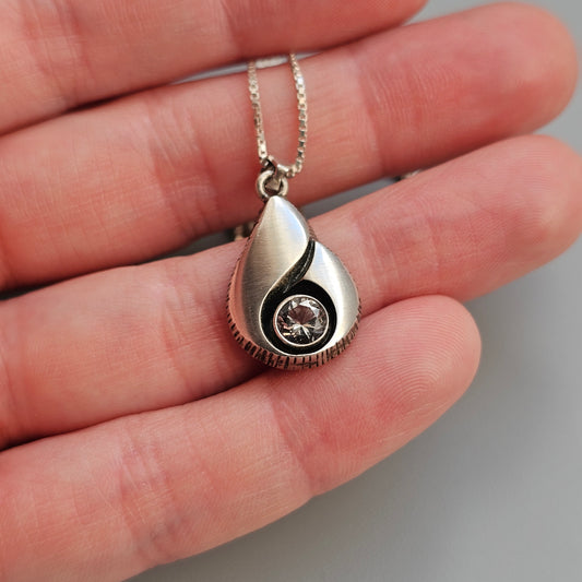 Vintage Finnfeelings Finnish Sterling Silver Rock Crystal Necklace