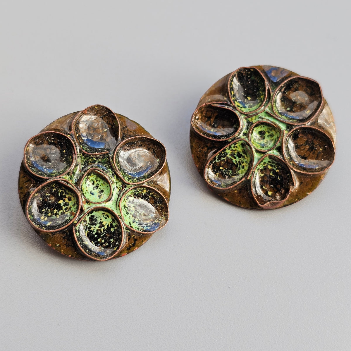 Vintage 1970s Anja Mäkinen Finnish Modernist Green Enamel Copper Clip On Earrings