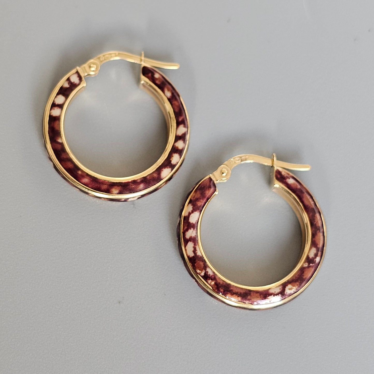 Hallmarked Italian 9ct Yellow Gold & Animal Print Enamel Hoop Earrings 20mm