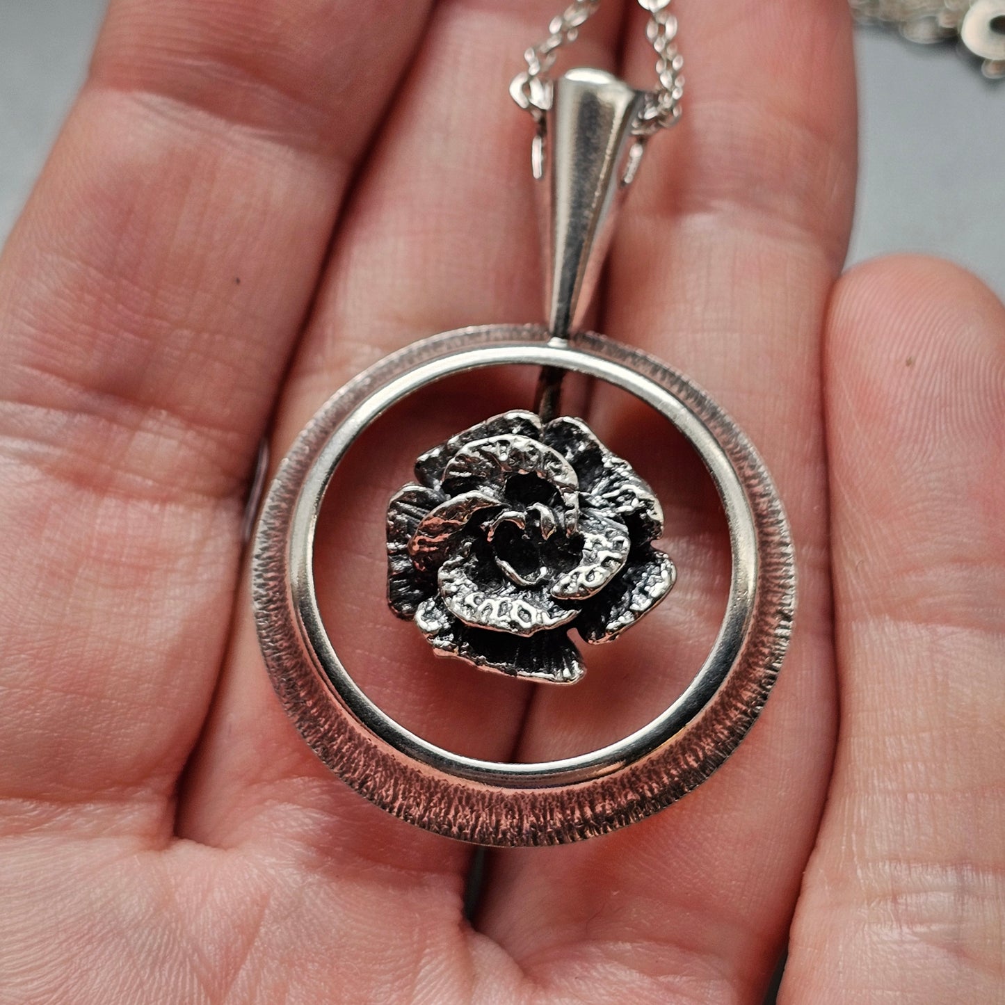 Vintage 1970s Finnish Modernist Silver Rose Necklace Pendant by Martti Viikinniemi 1972