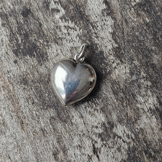 Vintage 60s 70s Finnish 830 Silver Heart Necklace Pendant Smaller