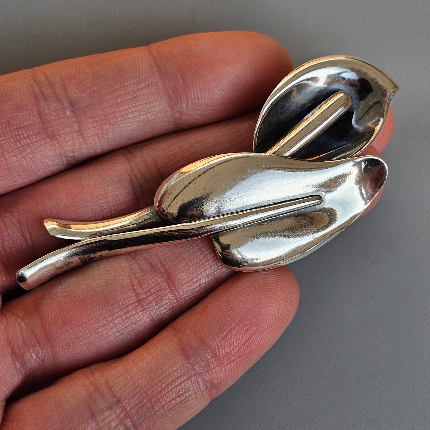 Finnish Modernist 1960s Silver Peace Lily Flower Brooch by Elis Kauppi Kupittaan Kulta