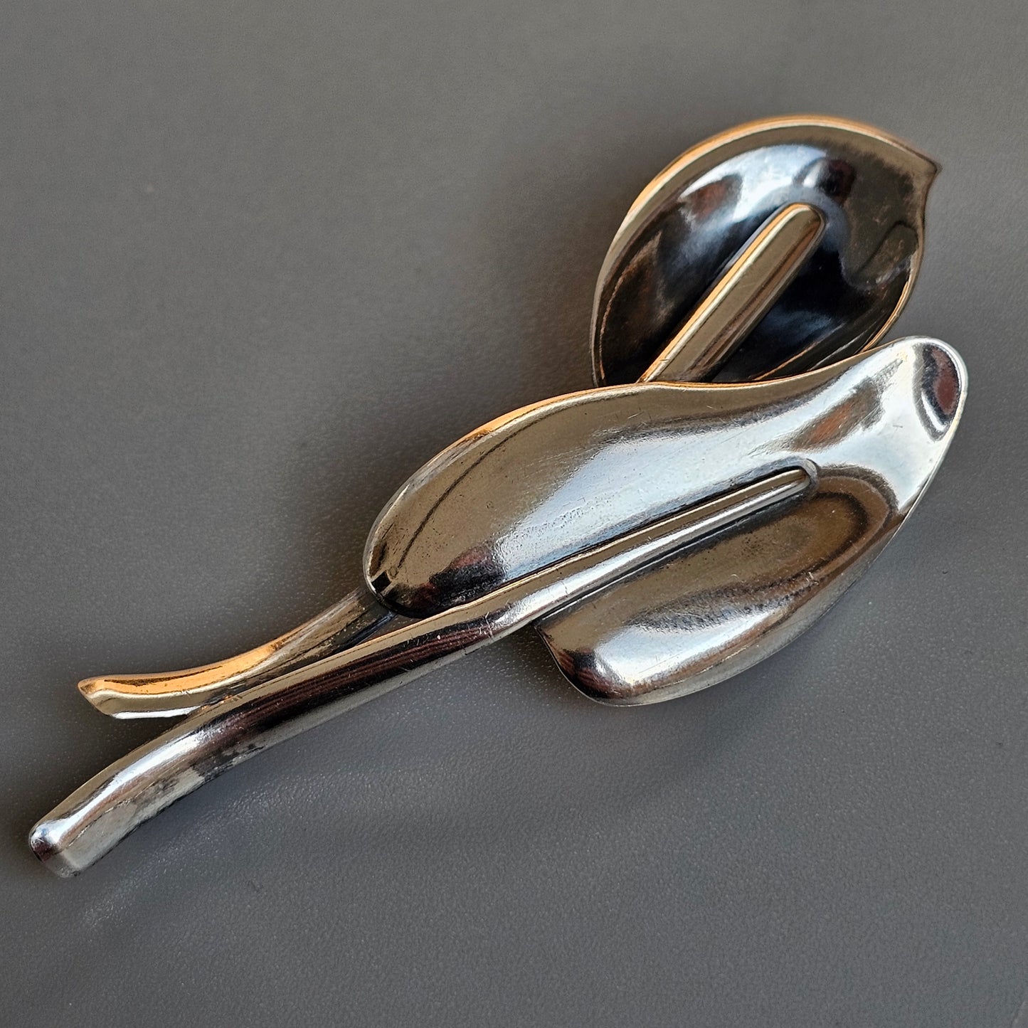Finnish Modernist 1960s Silver Peace Lily Flower Brooch by Elis Kauppi Kupittaan Kulta