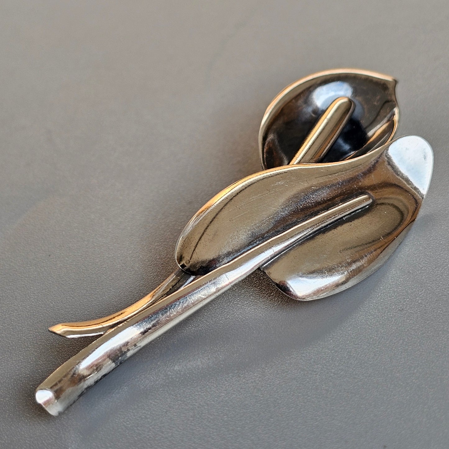 Finnish Modernist 1960s Silver Peace Lily Flower Brooch by Elis Kauppi Kupittaan Kulta