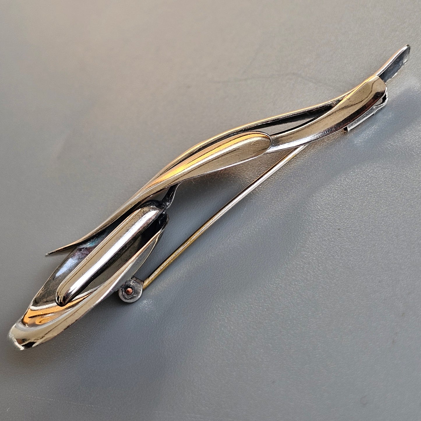 Finnish Modernist 1960s Silver Peace Lily Flower Brooch by Elis Kauppi Kupittaan Kulta