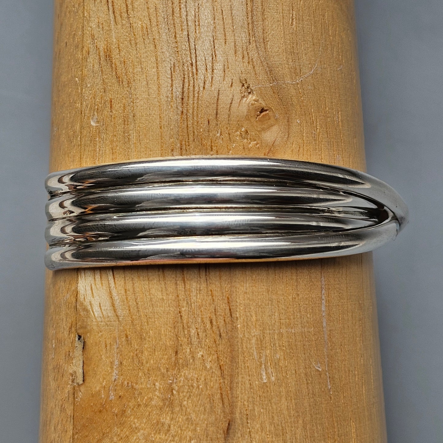 Modern British Sterling Silver Torque Cuff Bangle Bracelet with Opal & Moonstone – Hallmarked 2018