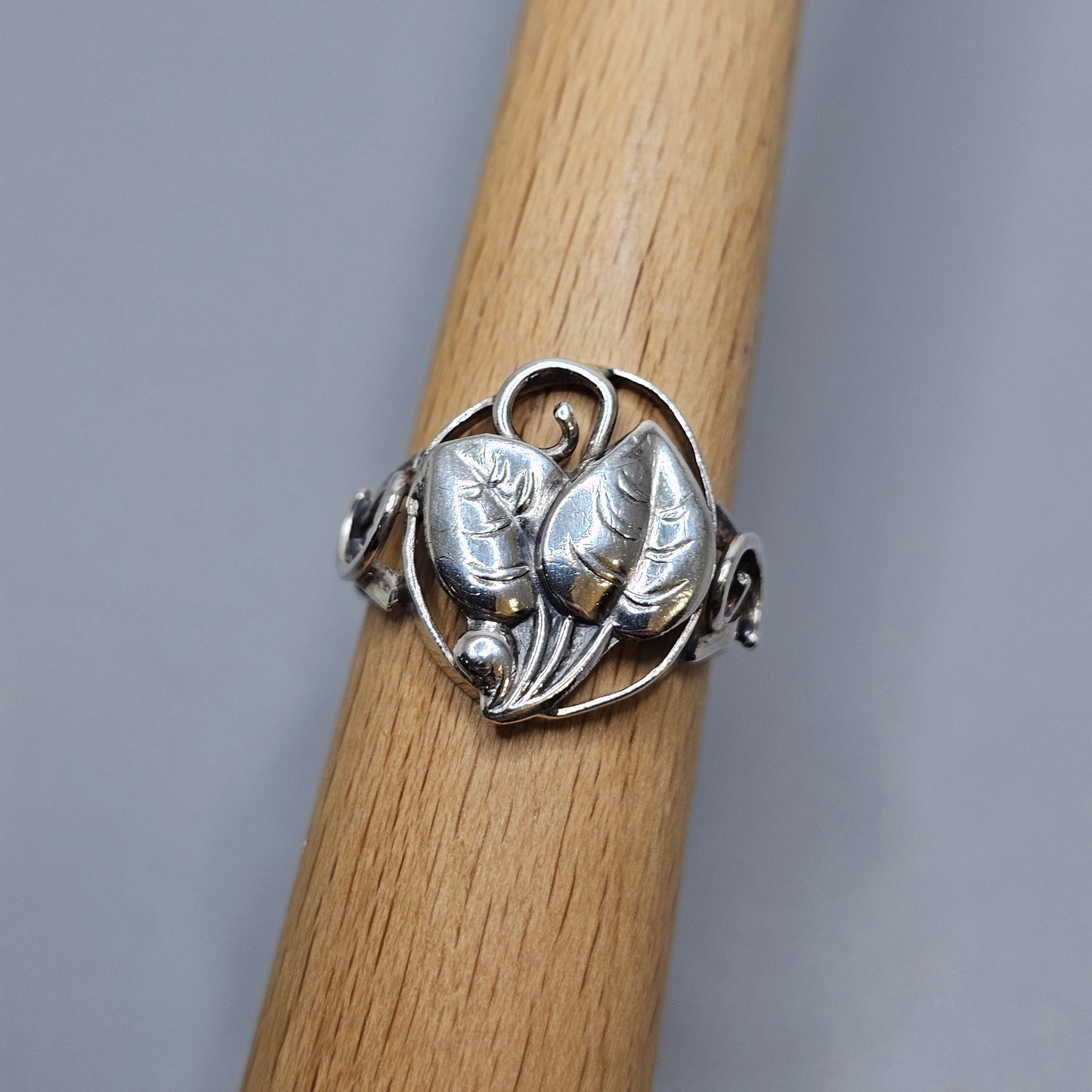 Vintage Art Deco Danish Silver Ring — 1940s WW2 Era — Size R 1/2 UK Size 8.75 US