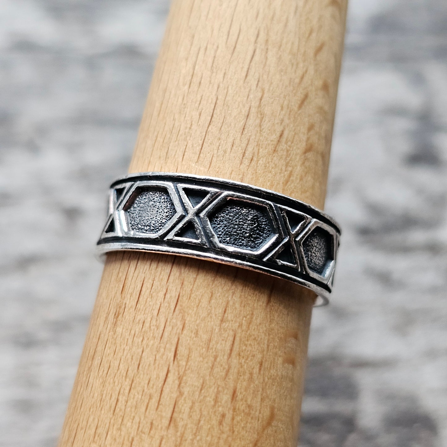 Vintage Modernist Sterling Silver Geometric Band Ring - UK Ring Size X 1/2 -  US Ring Size 11.75