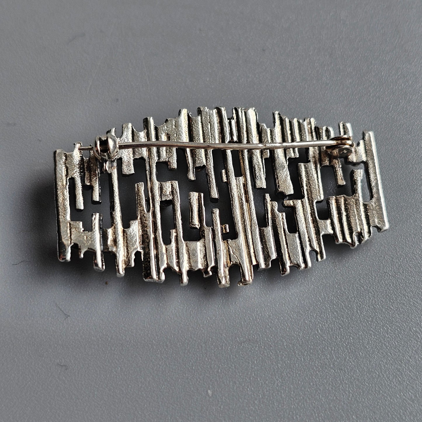 1960s Finnish Brutalist Silver Brooch by Kultaseppä Salovaara — Scandinavian Modernist Jewellery 1968