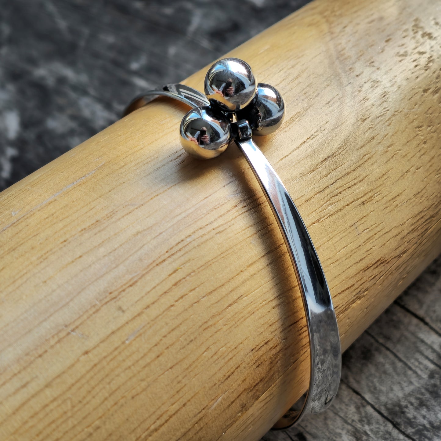 1960s Modernist Finnish Silver Balls Bracelet Bangle by Erik Granit & Co 1965