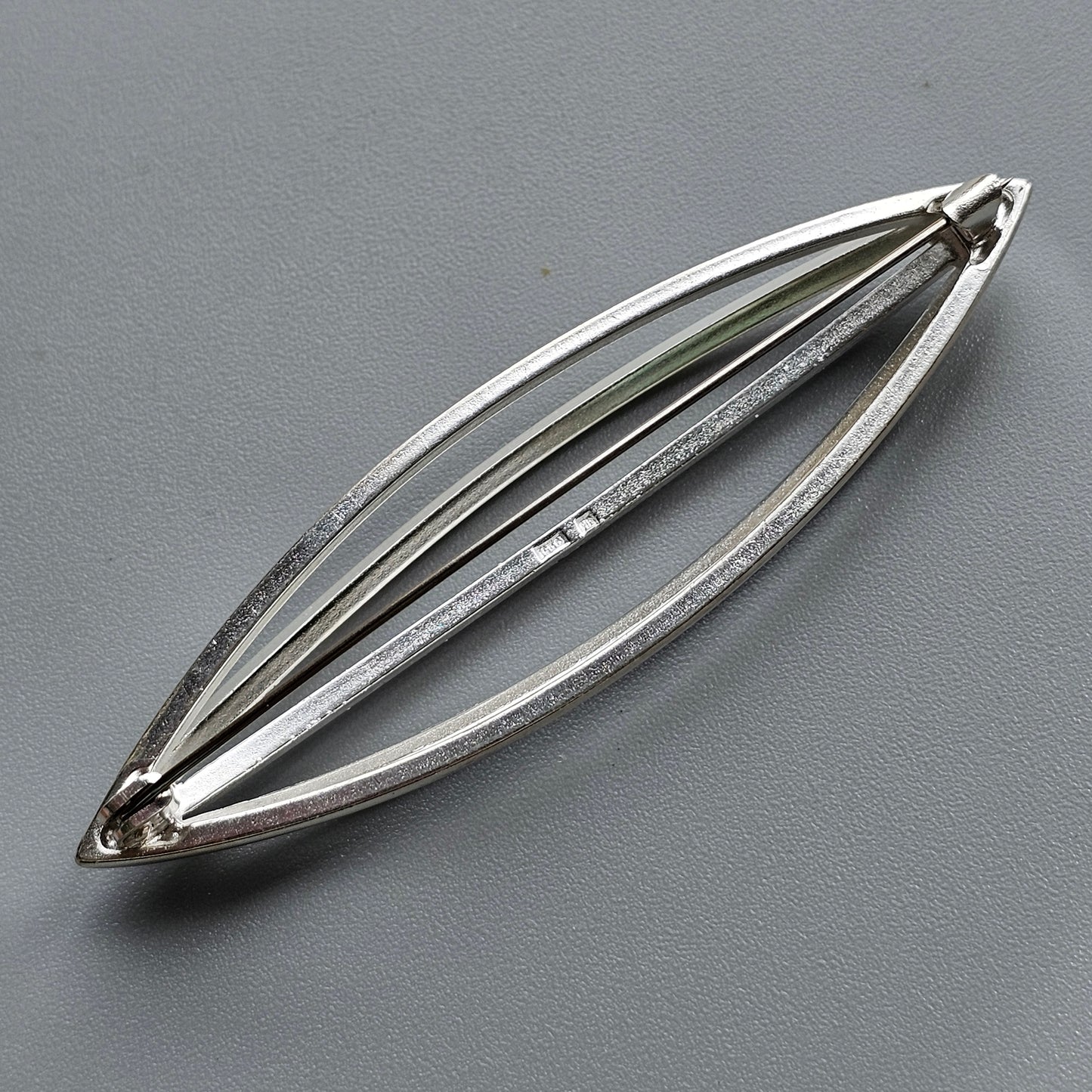 Finnish Modernist Open-Form Design Sterling Silver Brooch by Kaunis Koru
